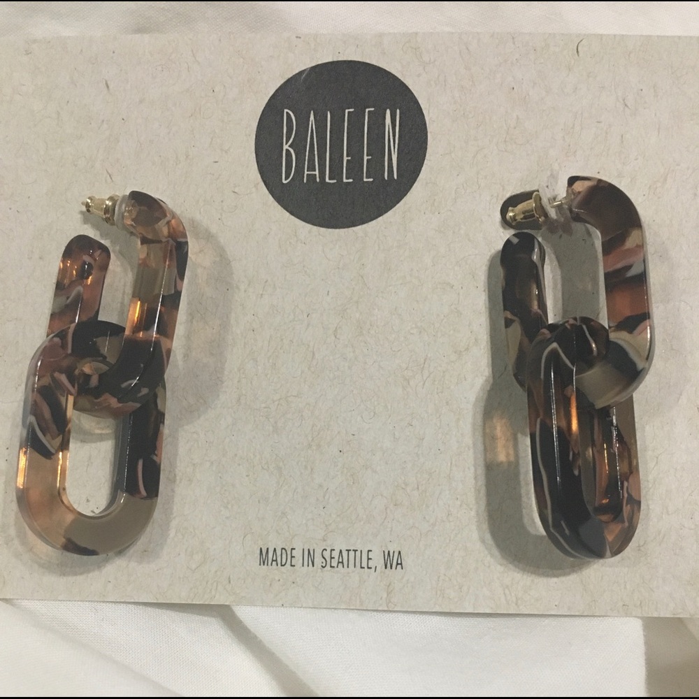 Chunky Tortoise Shell hanging earrings *New